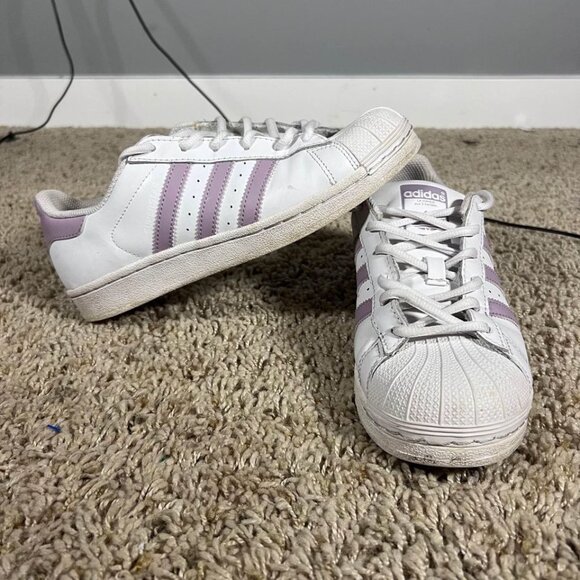 Adidas Superstar white/purple shoes womens size 6 - Picture 1 of 6